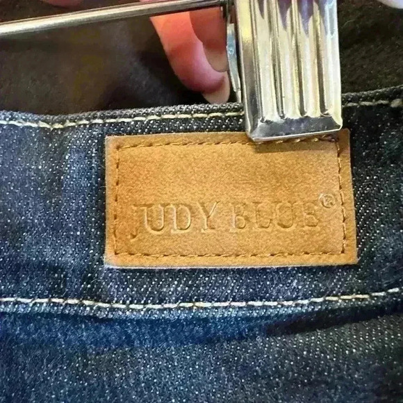 Judy Blue Classic Dark Wash Blue Skinny Jeans Size 26 - Picture 8 of 8